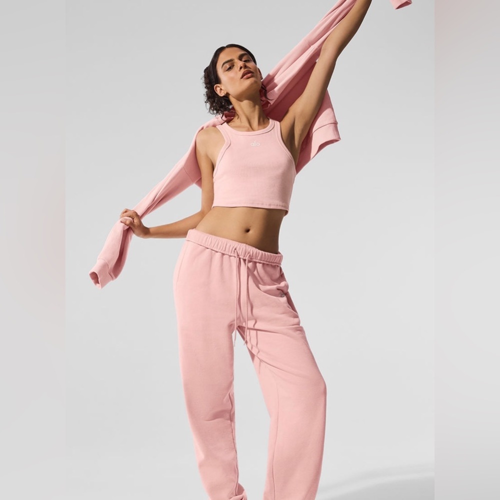 NWT Alo Yoga Accolade Sweatpant - Pink Quartz M - Picture 3 of 6